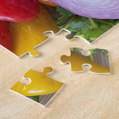 Peppers, cilantro, uien, voedingsmiddelen legpuzzel (Zijkant)