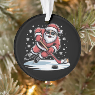 Père Noël de Noël drôle jouant au hockey sur glace