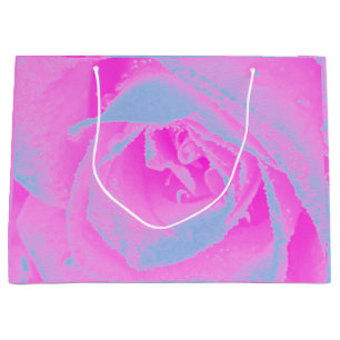 Perfect hete roze en lichtblauwe roosdetail groot cadeauzakje