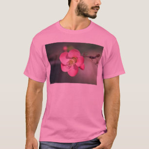 Perfecte roze bloeiende kweepel t-shirt