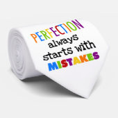 Perfectie begint met fouten stropdas (Opgerold)