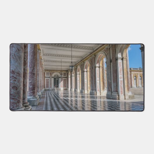 péristyle du Grand Trianon dans le palais de Versa (Recto)
