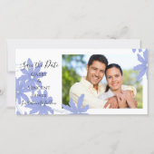 Periwinkle Blue Daisies Wedding Save the Date (Voorkant)