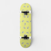 Periwinkle Flowers skateboard (Voorkant)
