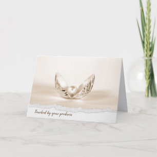 Perle dans le Carte de remerciements de coquillage