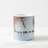 Perroquet rouge sur une tasse (Centre)
