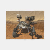 Perseverance Rover werkt op het oppervlak van Mars Fleece Deken (Voorkant (Horizontaal))