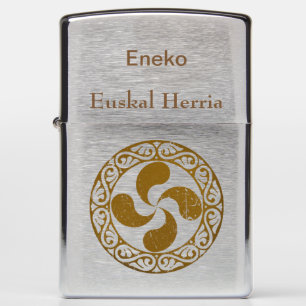 Personaliseer de Baskische bronze Lauburu.