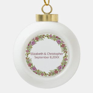 Personaliseer met Namen en Trouwdatum Bloemen Keramische Bal Ornament