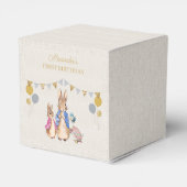 Personaliseer Peter konijn beige linnen 1e verjaar Bedankdoosjes (Achterkant)
