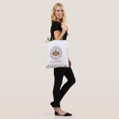+ PERSONALISEERDE witte Canvas tas met PMC-zegel (Op model)