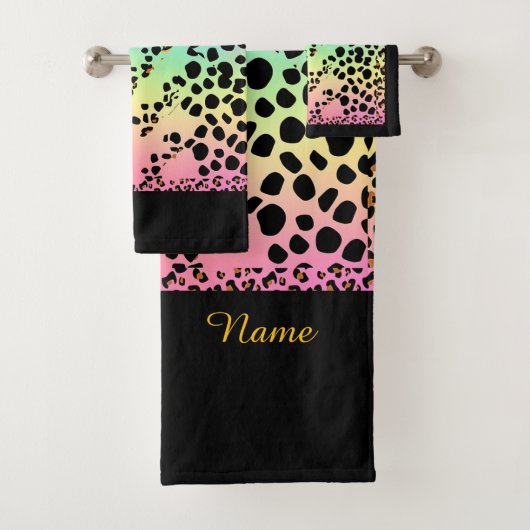 Personalize Faux Rainbow Leopard Animal Print  Bad Handdoek (Insitu)