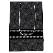 Personalized Black Gothic Skull and Spiderweb Name Medium Cadeauzakje (Achterkant)