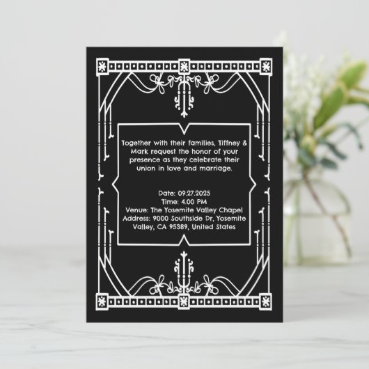 Personalized Black Wedding Invitation Card (Debout devant)