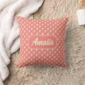 Personalized Coral Polka Dot Throw Pillow  Kussen (Deken)
