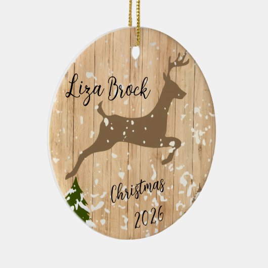 Personalized doe Christmas bauble wooden backgroun Keramisch Ornament (Rechts)