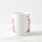 Personalized Floral Initial Mug – Letter M Koffiemok (Center)