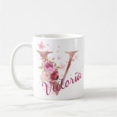 Personalized Floral Initial Mug – Letter V (Gauche)
