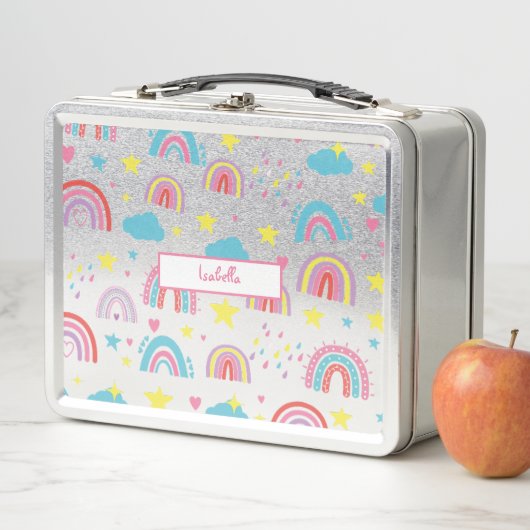 Personalized Lunch Box with Rainbow Name Design (En situation)