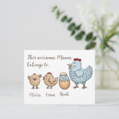 Personalized Mama Chicken Chicks – Custom Names  Feestdagenkaart (Staand voorkant)
