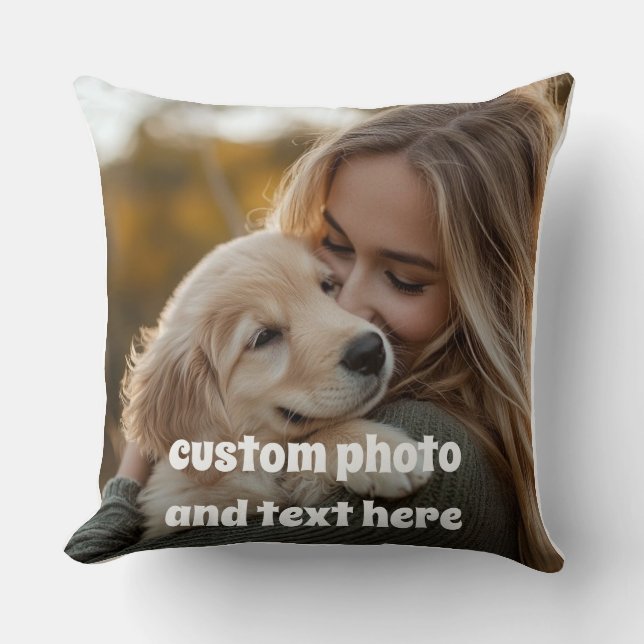 "Personalized Memorial Pillow Girl Hugging Dog" Kussen (Voorkant)