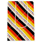 Personalized Red Name Germany Flag Tiled Medium Cadeauzakje (Achterkant)