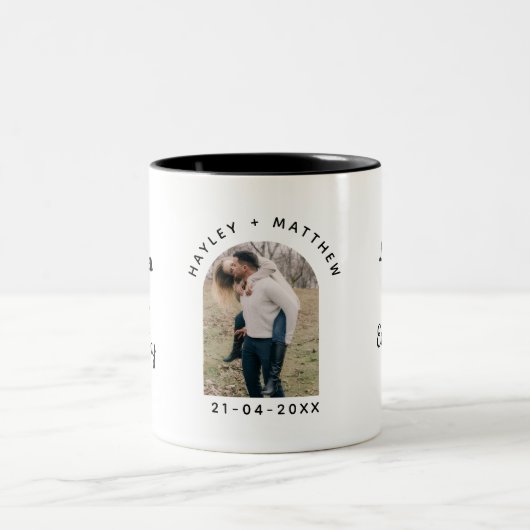 Personalized Valentine Photo Mug for Couples (Centre)