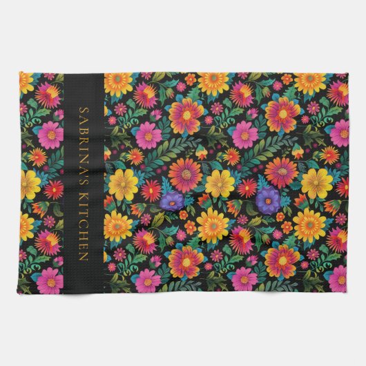 Personalized Vibrant Floral Pattern Dark Theedoek (Horizontaal)