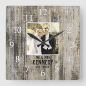 Personalized Wedding Photo Anniversary Rustic Wood Vierkante Klok (Voorkant)
