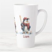 Personalized Winter Penguin Baseball Kid Latte Mok (Rechts)