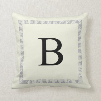 Personeelsvriendelijke Monogram Pillow | Initiaal  Kussen