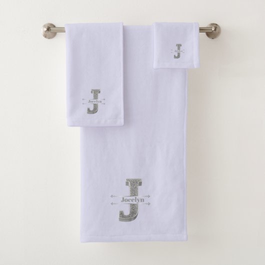 Personnalisé J Initial Silver Monogramme Votre Nom (En situation)