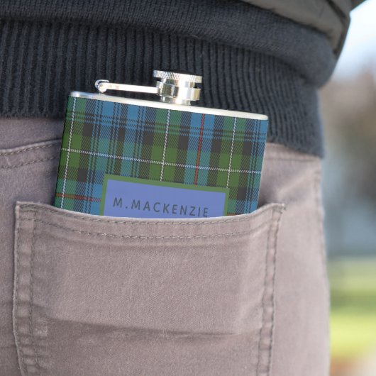 Personnalisé MacKenzie Tartan Mens Le Flacon (En situation)