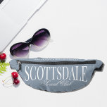 Personnalisé Scottsdale Bachelorette Party<br><div class="desc">Voici l'accessoire ultime pour votre extravagance de bachelorette Scottsdale - le pack Fanny personnalisé Scottsdale Bachelorette Party! Conçu pour le luxe et personnalisé pour vous, ce pack de mamie est le parfait mélange de style et de fonctionnalité. Découvrez l'essence de l'ambiance chic de Scottsdale avec notre design rétro vintage, rappelant...</div>