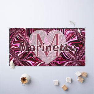 Personnaliser motif géométrique en marbre rose min