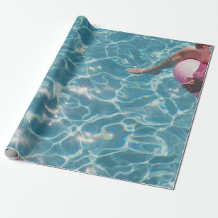 Persoon zwembad cadeaupapier