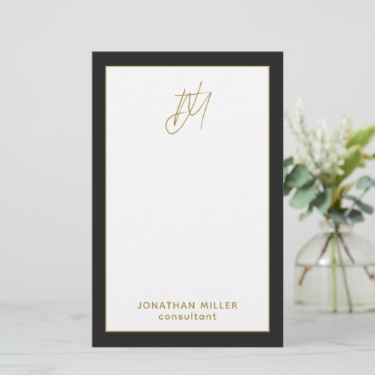 Persoonlijk modern zwart-wit en goudmonogram briefpapier (Staand voorkant)