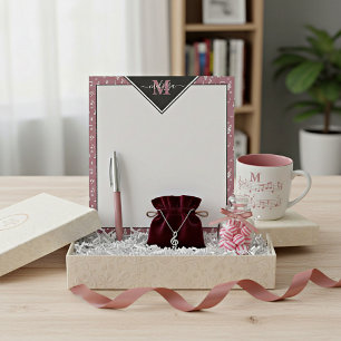 Persoonlijk notitieblok met muziek symbolen