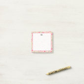 Persoonlijk Roze Wilde Bloem Monogram Post-it® Notes (Op bureau)