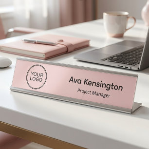 Persoonlijke bureaunaambord met aangepast logo bureau naambordje