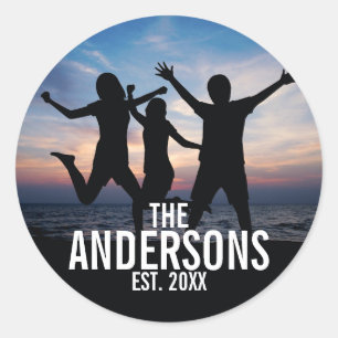Persoonlijke familiefoto met familienaam ronde sticker