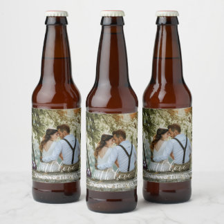 Persoonlijke huwelijksfoto met moderne kalligrafie bier etiket