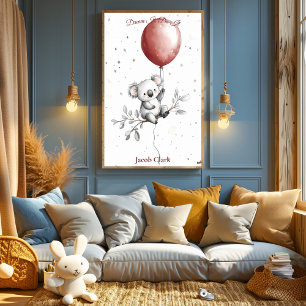 Persoonlijke kinderkamer kunst – Koala met rode ba Perfect Poster