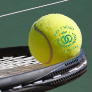 Persoonlijke koppelnaam en datum groene kleur lett tennisballen
