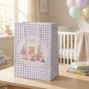 Persoonlijke lavendel geruite 1e verjaardag  medium cadeauzakje