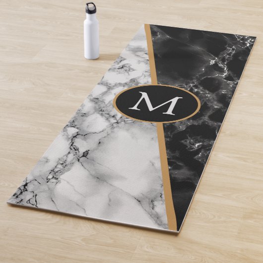 Persoonlijke Letter Yoga Mat Black White Marble (In situ)