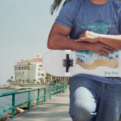 Persoonlijke naam Oceaan golven op het strand Skateboard
