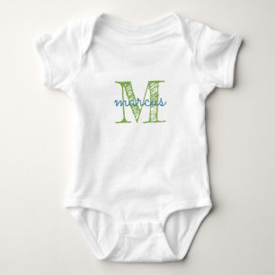 Persoonlijke typografie naam met monogram romper