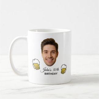 Persoonlijke verjaardag met eigen gezicht, naam en koffiemok