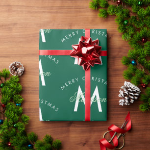Persoonlijke vrolijke kerst groene monogram cadeaupapier